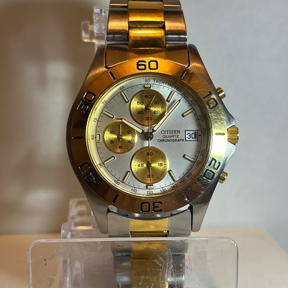 citizen quartz two tone chronograph mens watch